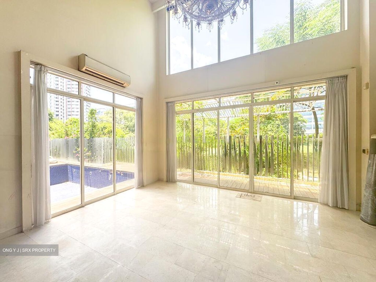 Luxus Hills (ph 7) (D28), Terrace #483606501